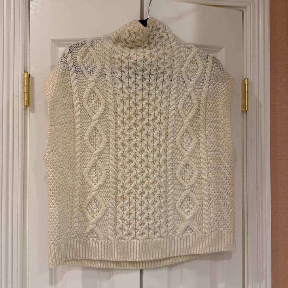 RALPH LAUREN sleeveless cable knit top funnel neck medium